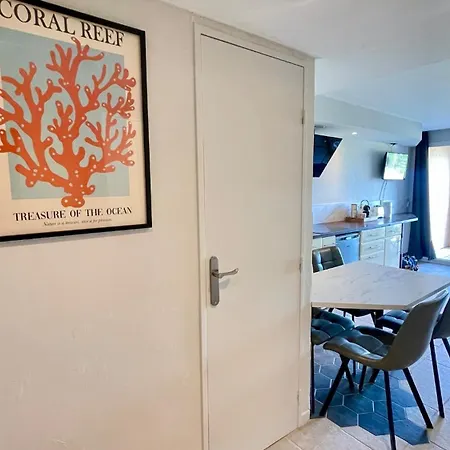 Lamoma 4 Person Air-conditioned Beachfront&lagoon Pool 아파트 *