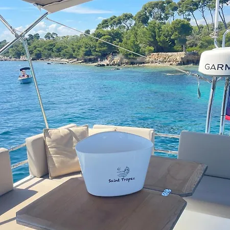 Lamoma 4 Person Air-conditioned Beachfront&lagoon Pool 公寓 *